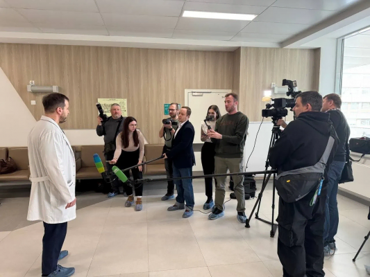 Совместная работа врачей двух московских больниц позволила спасти жизнь мужчине с критическим поражением печени